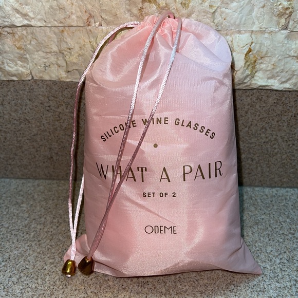 Sefora ODEME Silicone Wine Glasses set of TWO in pink travel bag BRAND NEW! - Picture 10 of 10